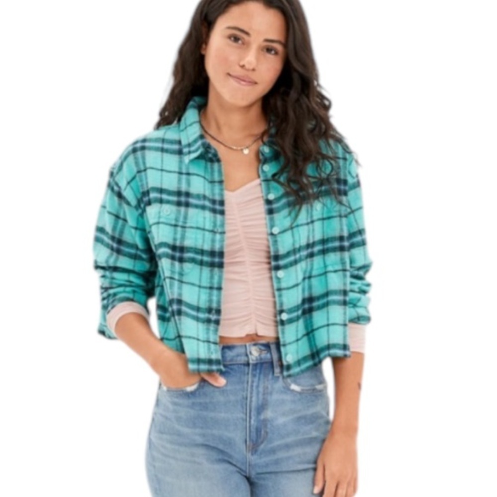 American Eagle Cozy Cropped Flannel Plaid Shirt Cabincore Cozycore Gorpcore